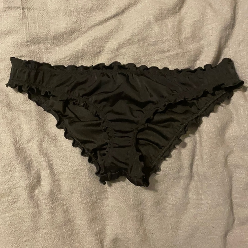 Shade & Shore Bikini Bottoms Runched Ruffle medium